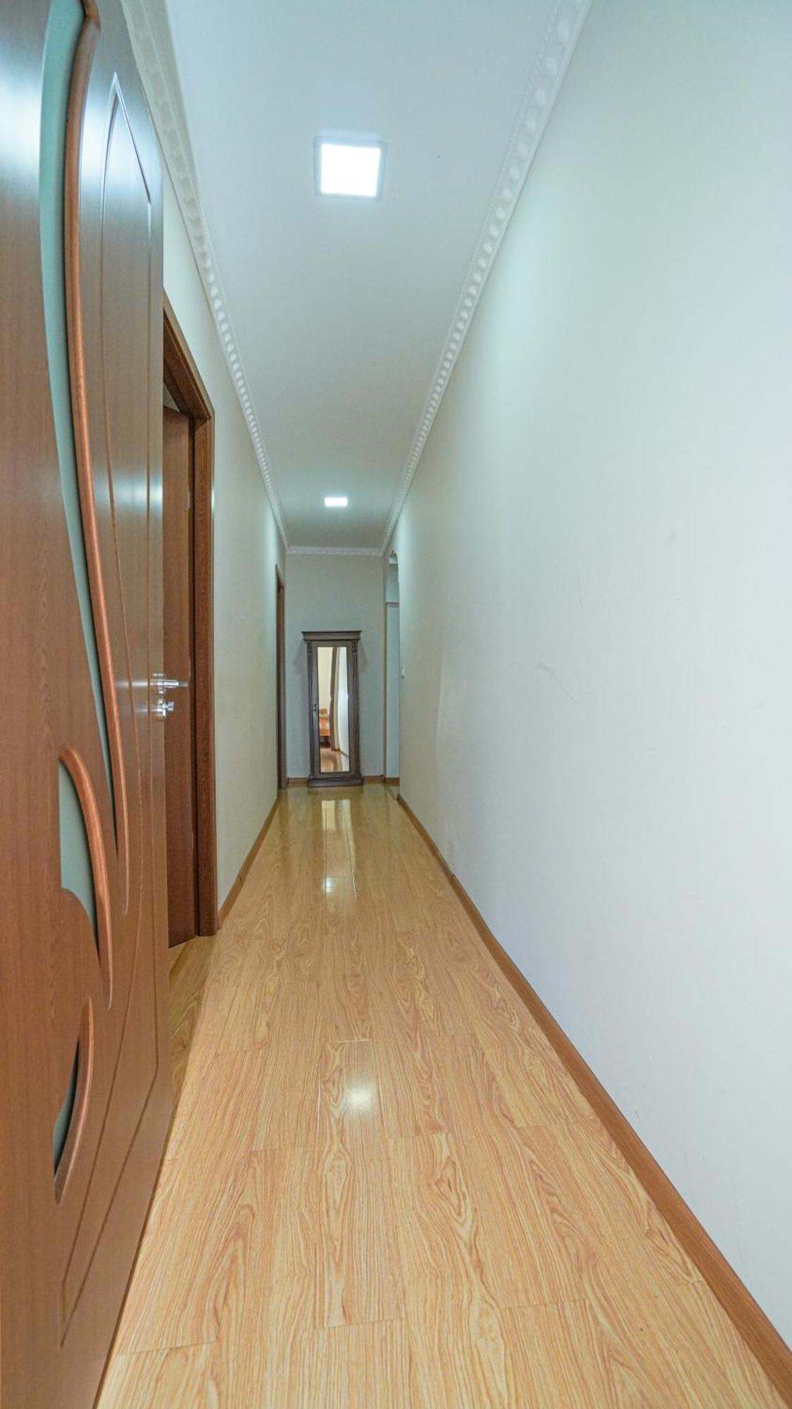 Givi Kakhiani'S Guesthouse Zhabeshi Exteriör bild