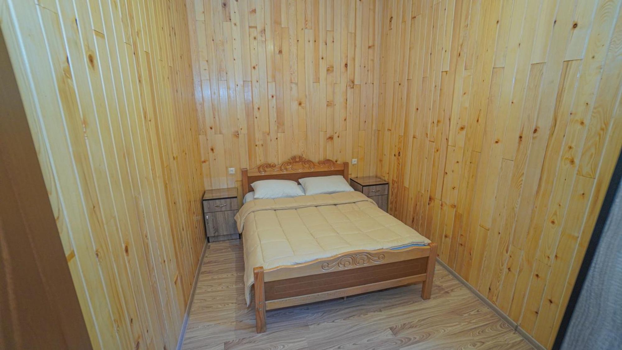 Givi Kakhiani'S Guesthouse Zhabeshi Exteriör bild