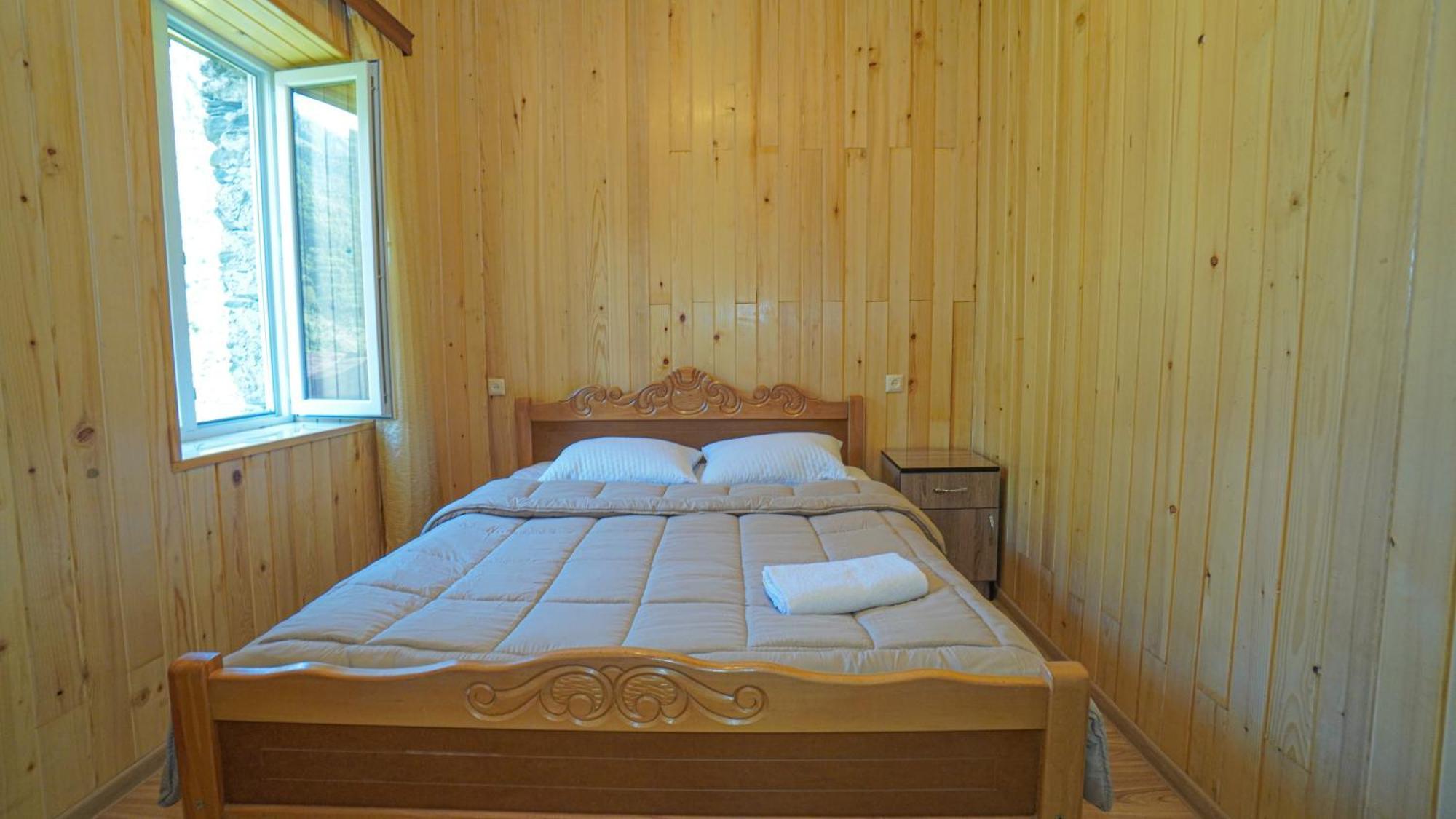Givi Kakhiani'S Guesthouse Zhabeshi Exteriör bild