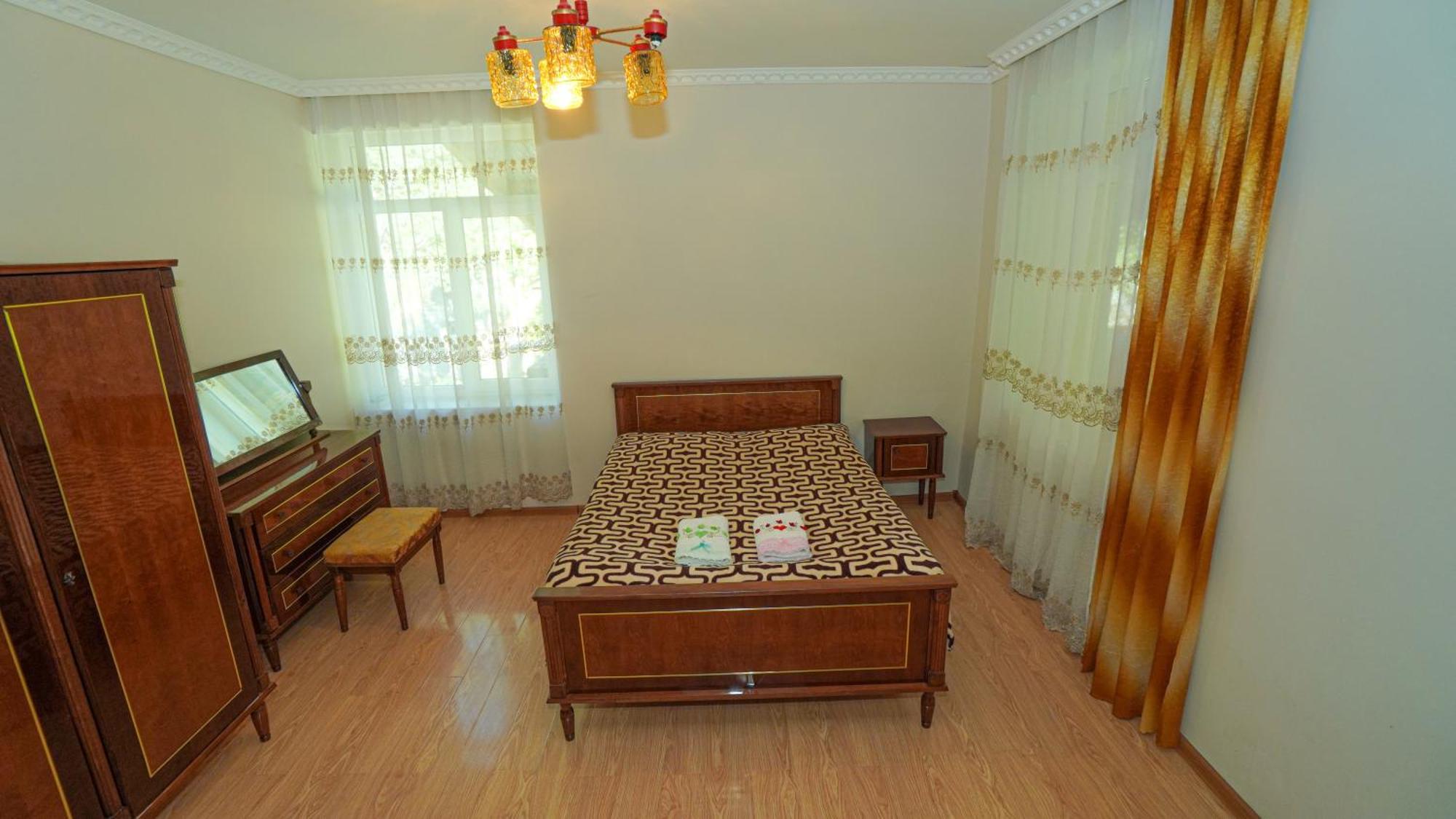 Givi Kakhiani'S Guesthouse Zhabeshi Exteriör bild