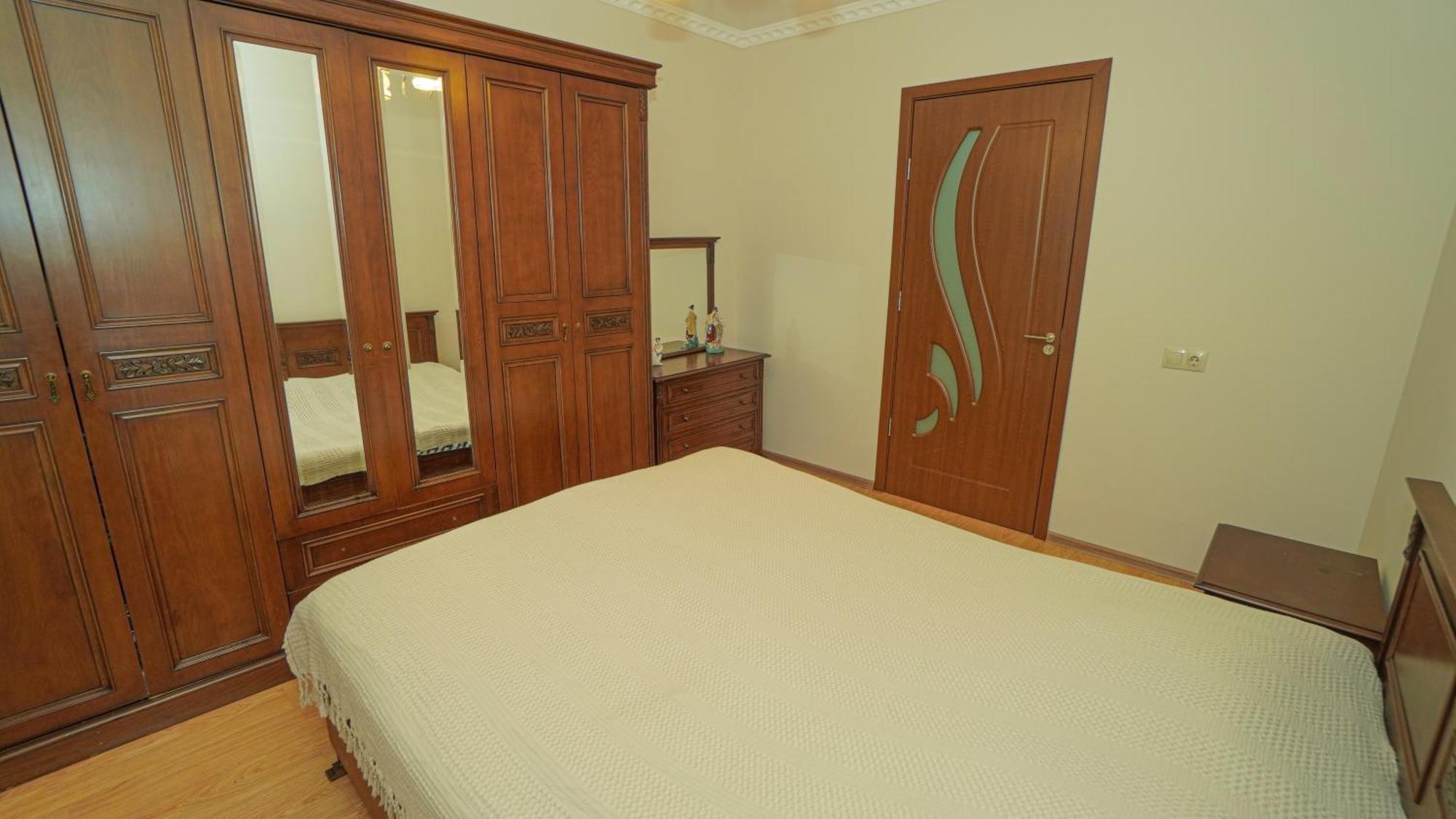 Givi Kakhiani'S Guesthouse Zhabeshi Exteriör bild