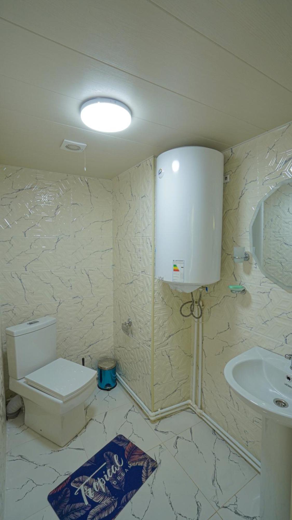 Givi Kakhiani'S Guesthouse Zhabeshi Exteriör bild